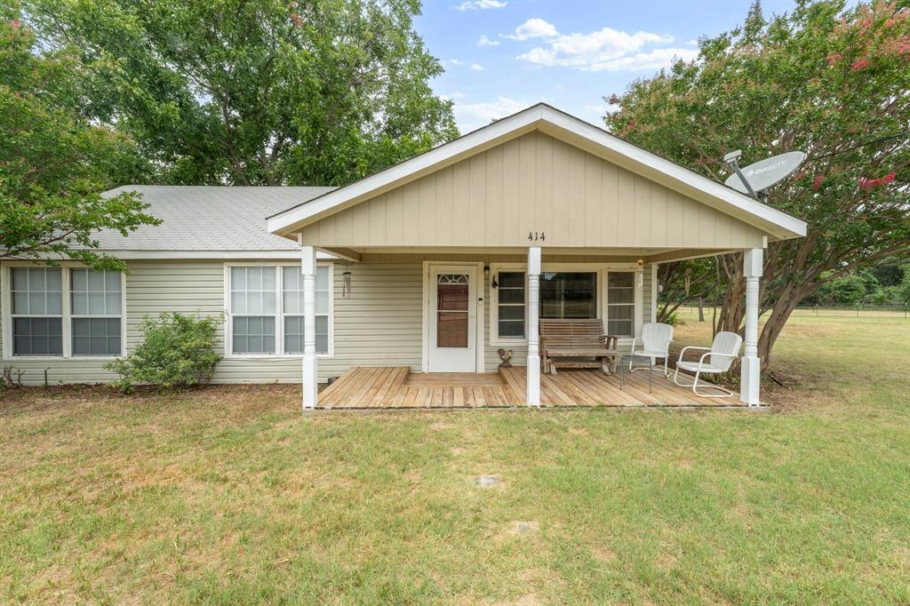 414 Private Road 988 Property Photo 1