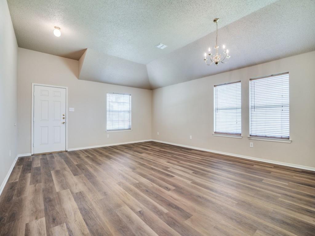 2020 Northridge Drive Property Photo 2