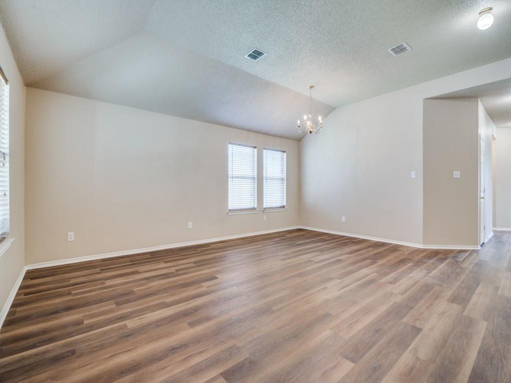 2020 Northridge Drive Property Photo 4