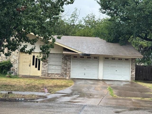 709 Fouts Drive Property Photo 1