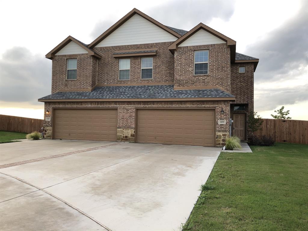 1033 Skyview Court Property Photo 1