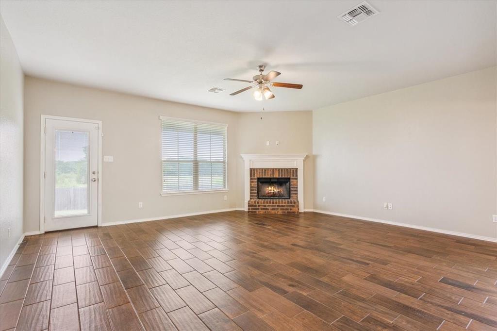 5301 Tama Drive Property Photo 10