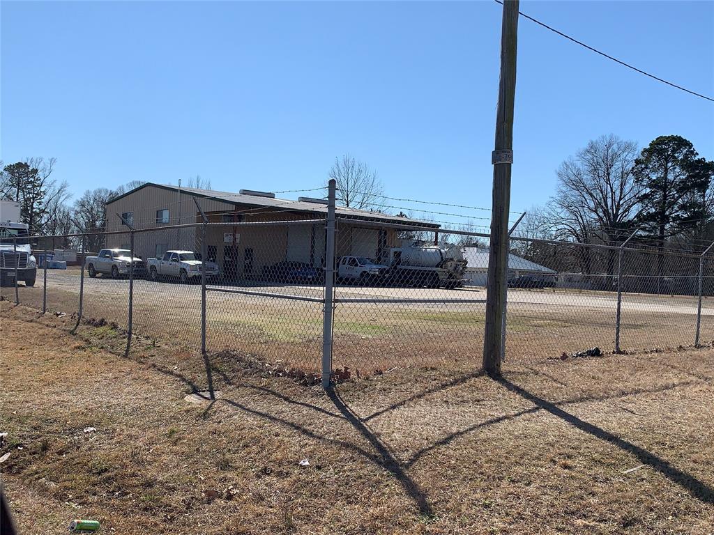 6409 W 7th Street Property Photo 2