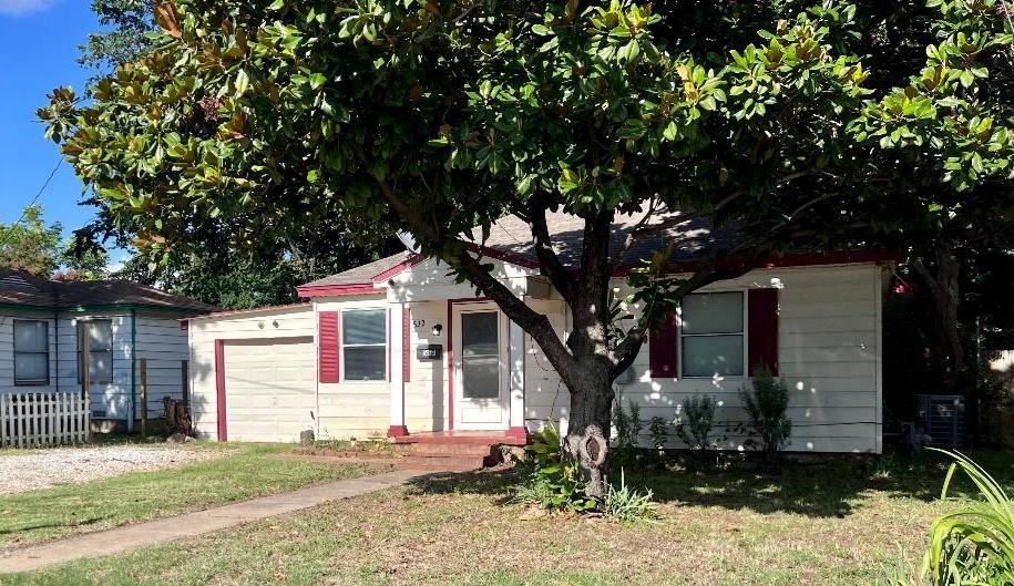 532 Hawthorne Street Property Photo 1