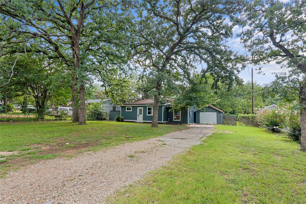 5900 Crawford Lane Property Photo 1