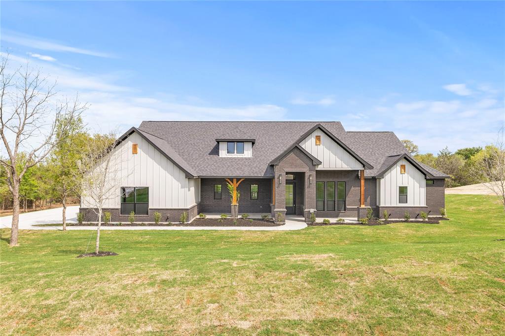 125 Oak Meadow Lane Property Photo 1