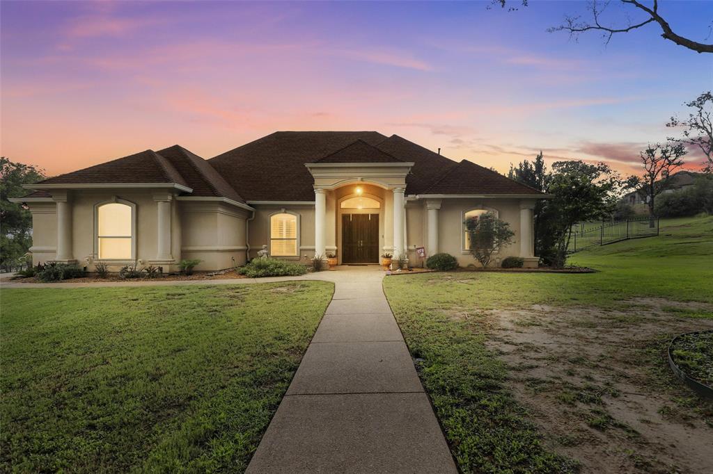 140 Dustin Circle Property Photo 1