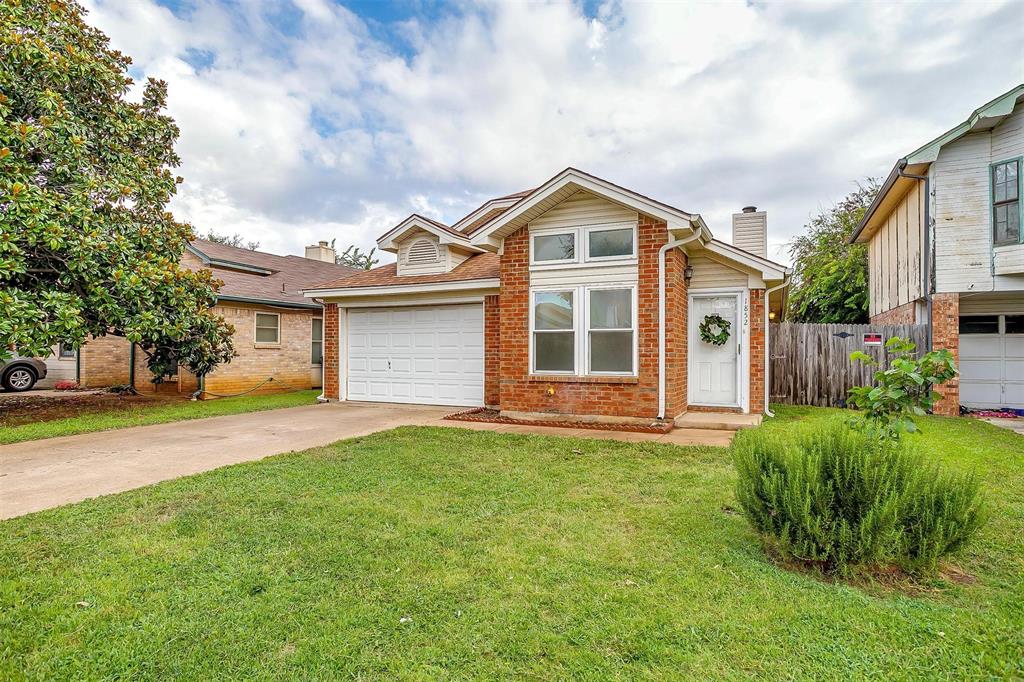 1852 Woodhall Way Property Photo 1