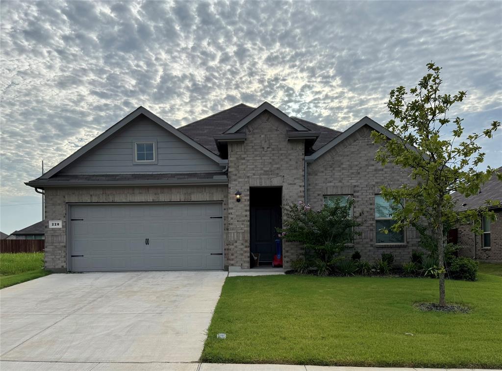 228 Tyler Property Photo 1