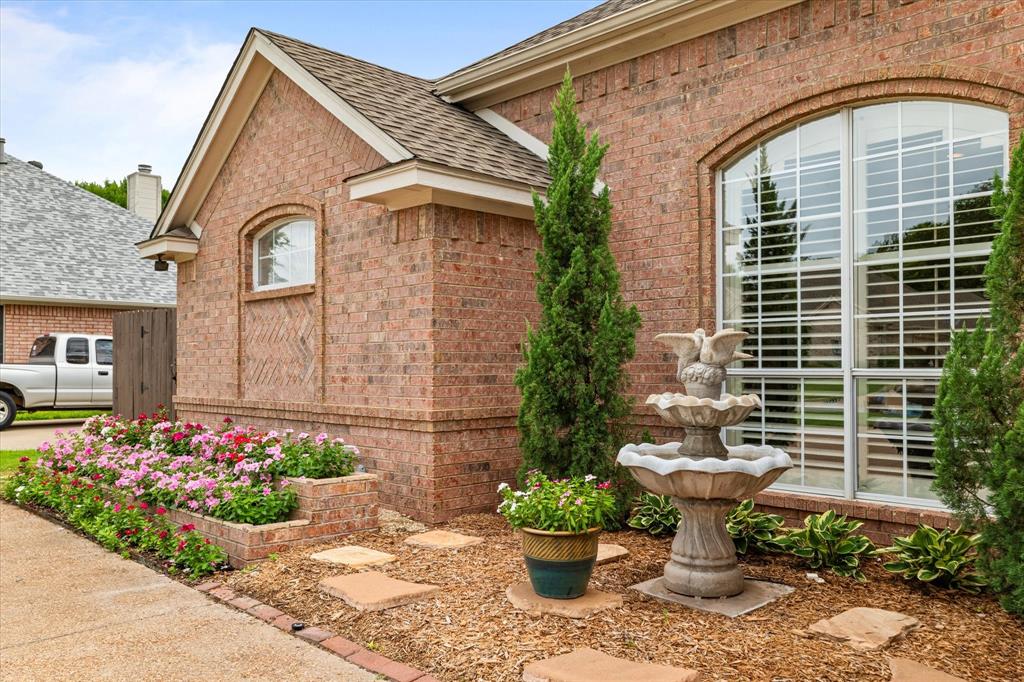 6932 Danele Court Property Photo 1
