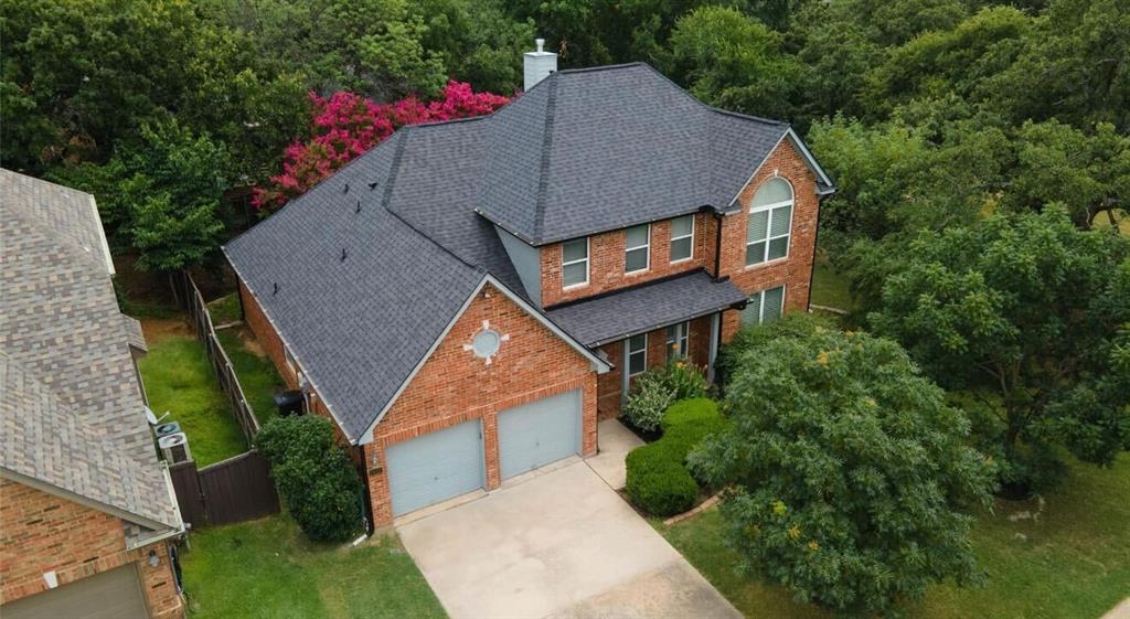 2611 Hillside Drive Property Photo 1
