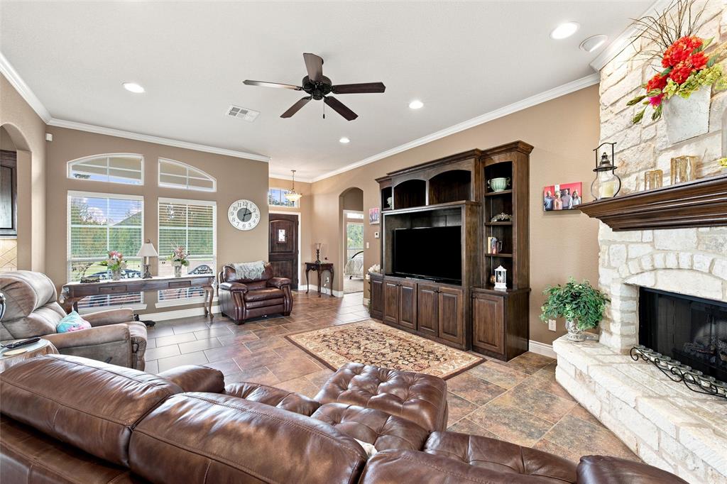 845 W County Line Road Property Photo 6