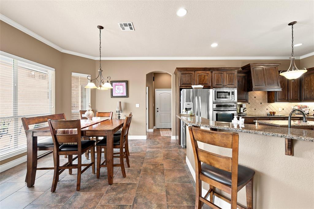 845 W County Line Road Property Photo 13