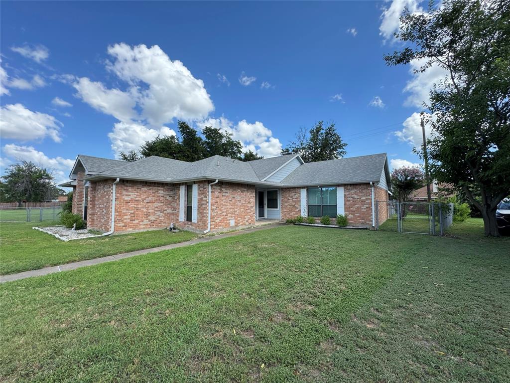 525 Olympus Street Property Photo 1