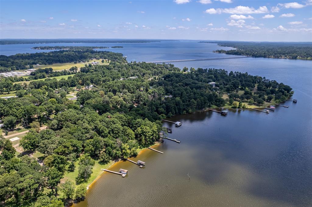 20578 Shore Breeze Drive Property Photo 1