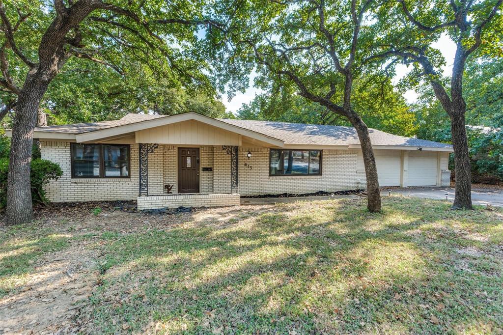 613 Oakwood Avenue Property Photo 1