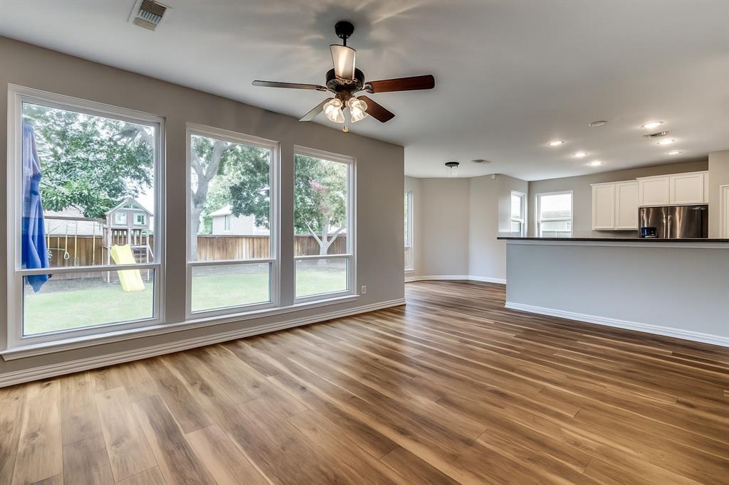 409 Crutcher Crossing Property Photo 1