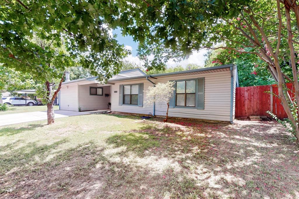 1105 Highland Drive Property Photo 1