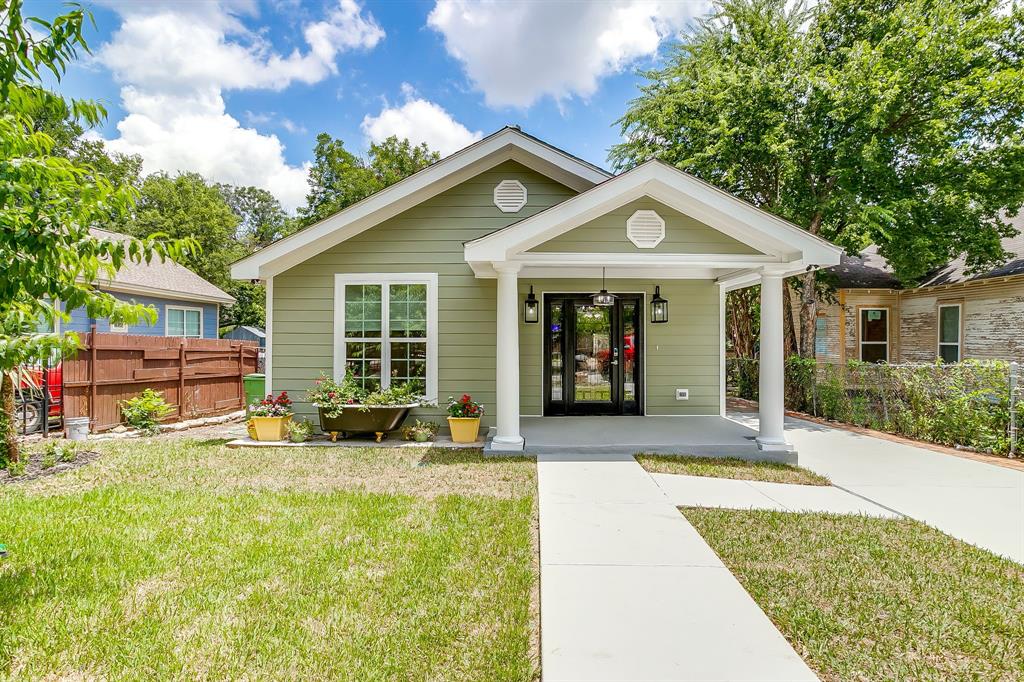 2406 Gould Avenue Property Photo 1