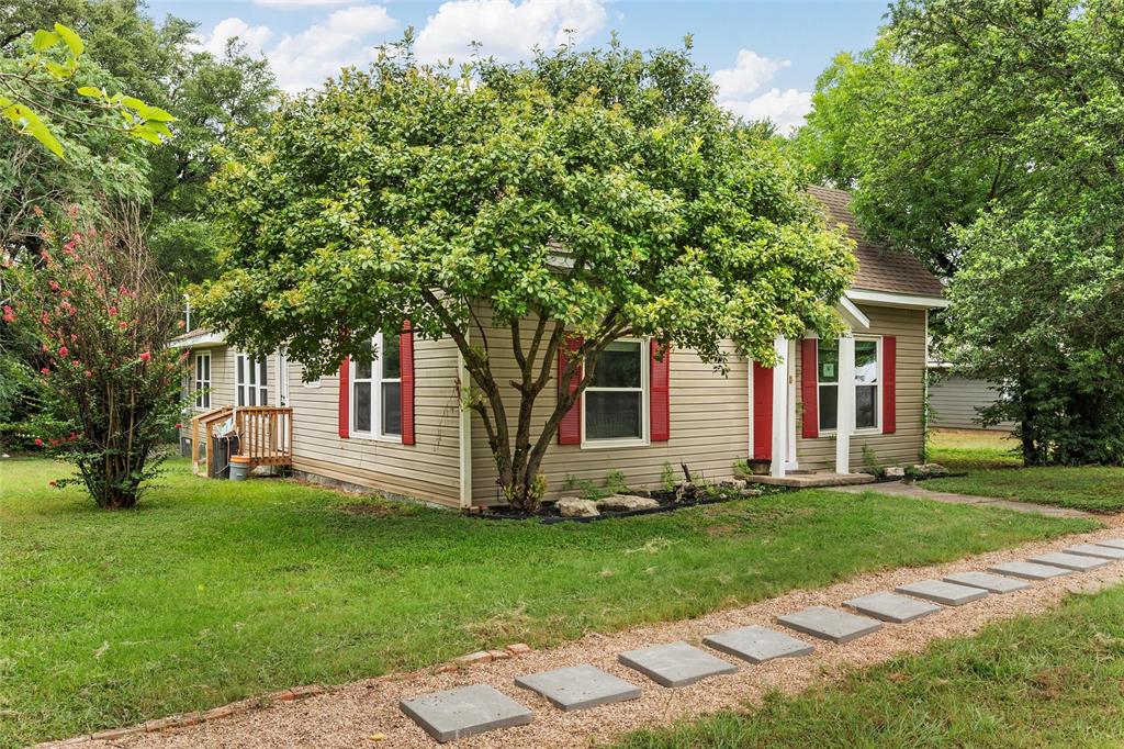 504 6th Street Property Photo 1