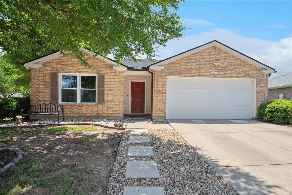 3901 Tuscany Court Property Photo 1