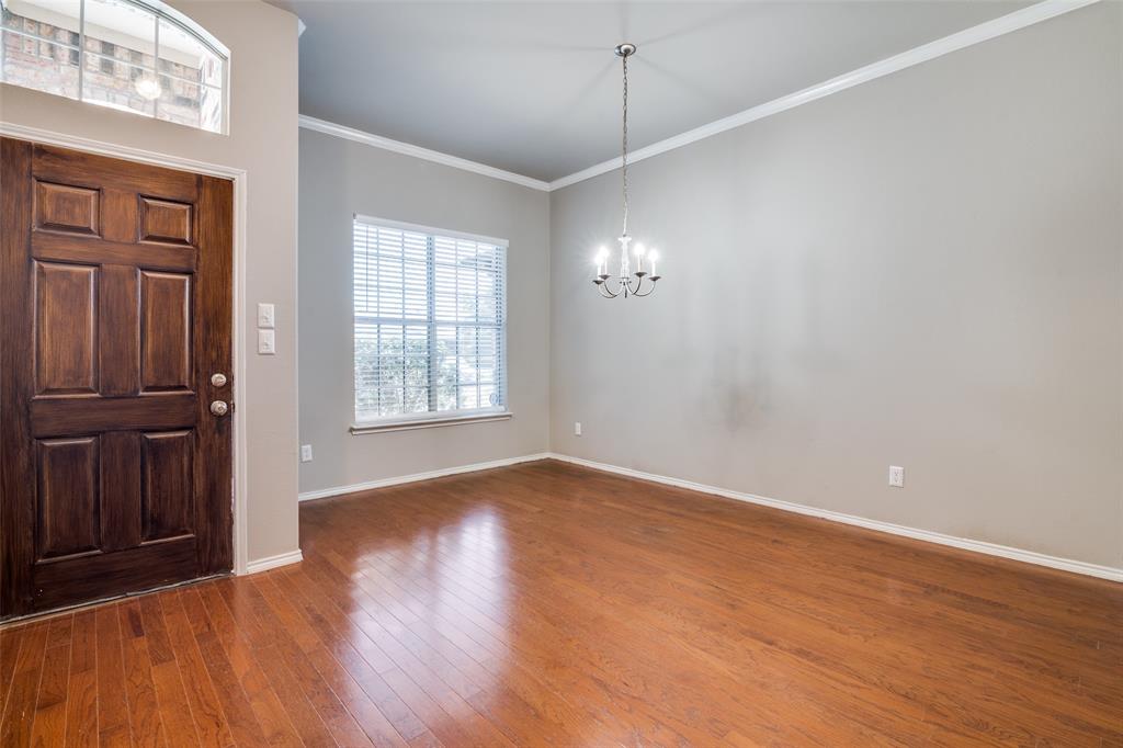 2100 Rose May Drive Property Photo 2