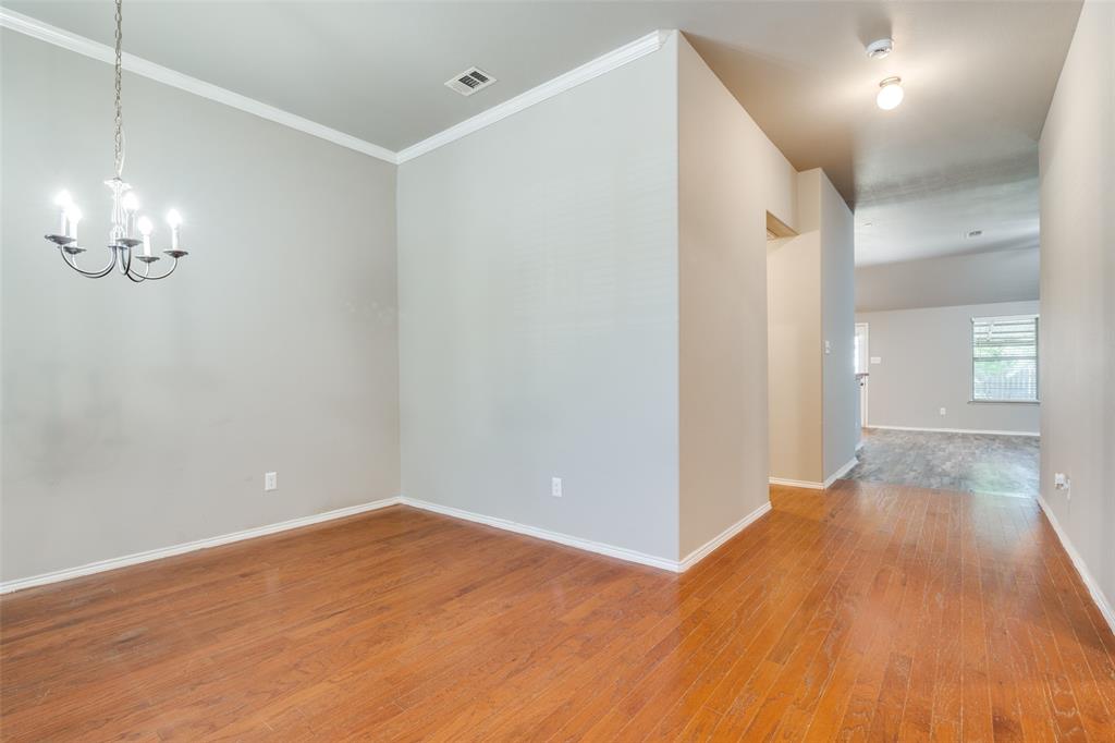 2100 Rose May Drive Property Photo 3