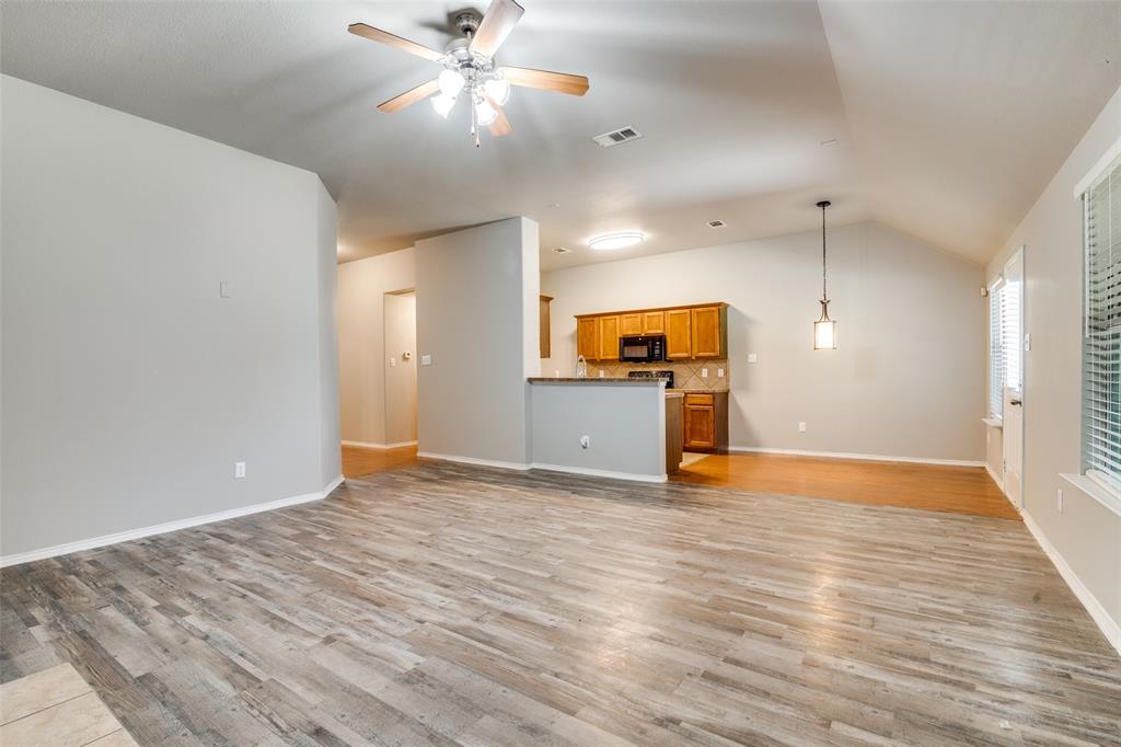 2100 Rose May Drive Property Photo 5