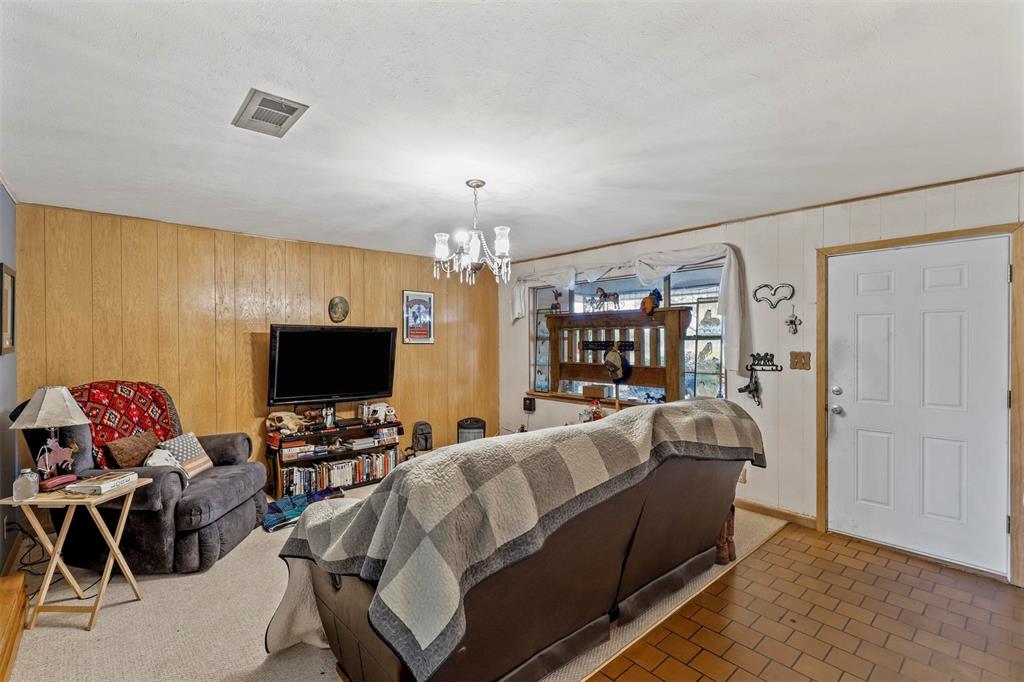 3397 2048 Highway Property Photo 3