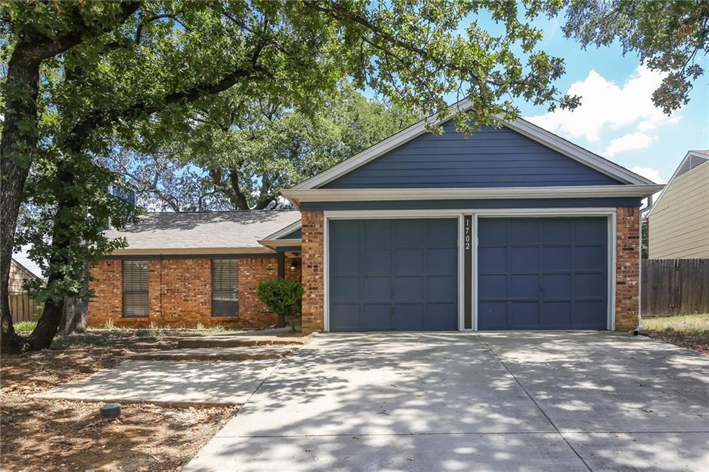 1702 Acorn Drive Property Photo 1