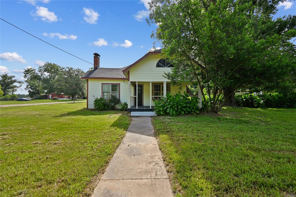 9371 Fm 607 Property Photo 1