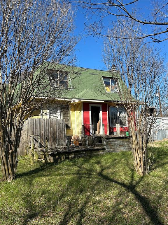 566 County Road 4818 Property Photo 1