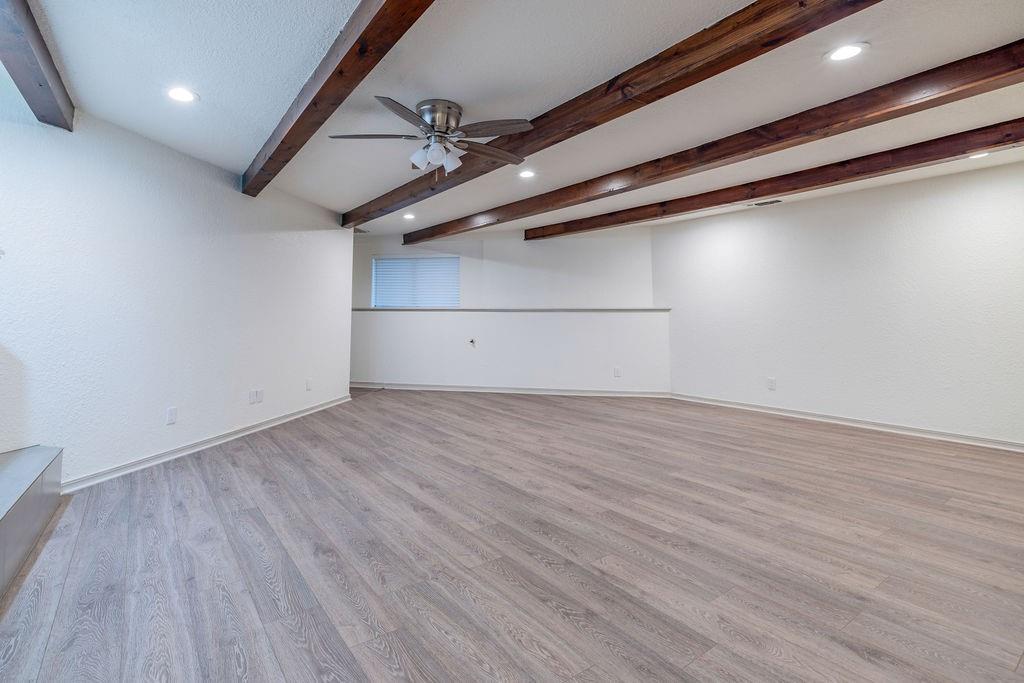598 Stagecoach Trail Property Photo 8