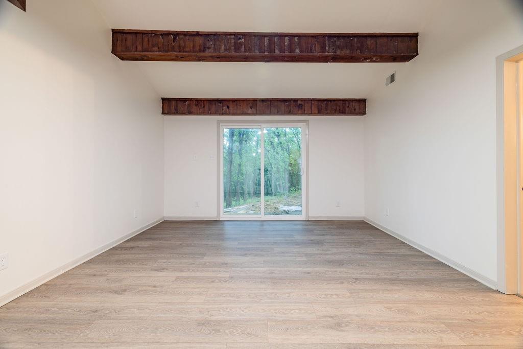 598 Stagecoach Trail Property Photo 11