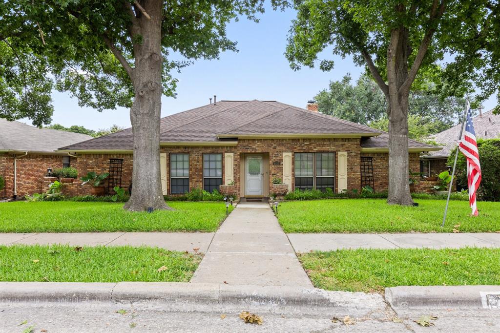 4525 Meadowview Drive Property Photo 1