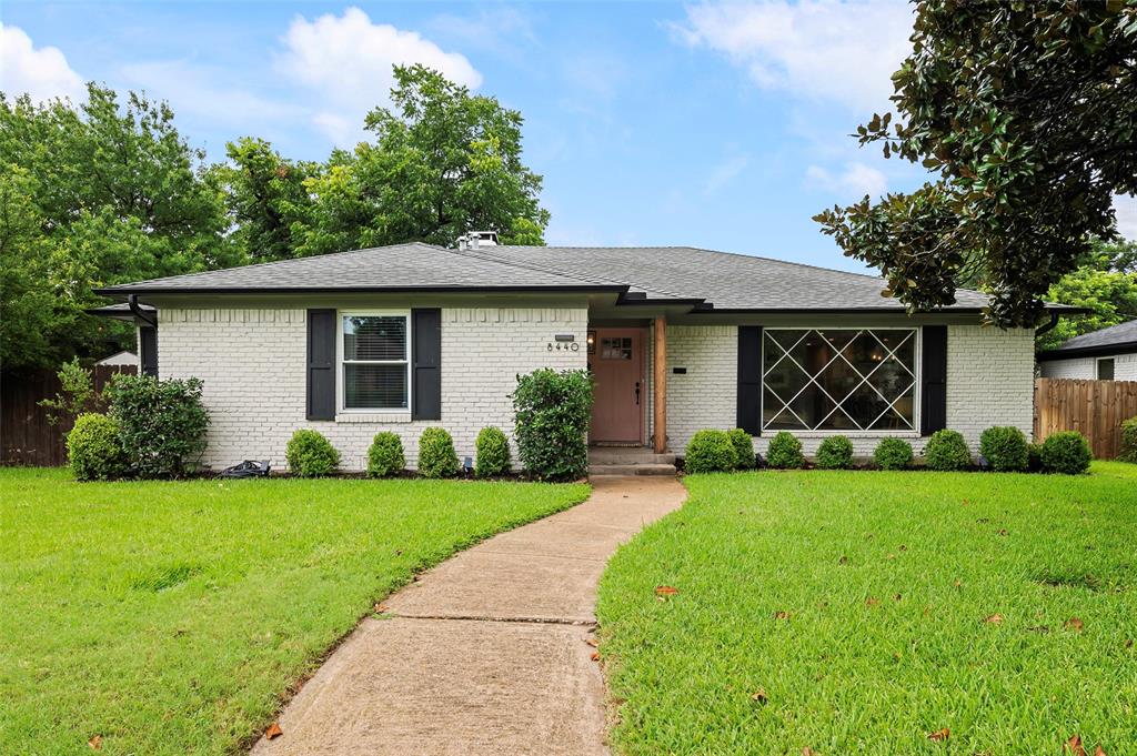 8440 Bocowood Drive Property Photo 1