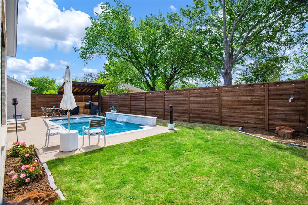 2093 Holt Way Property Photo 23