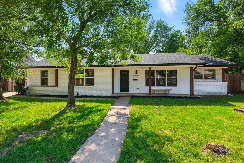1009 Walnut Street Property Photo 1