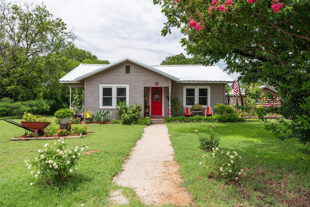 912 N Main Street