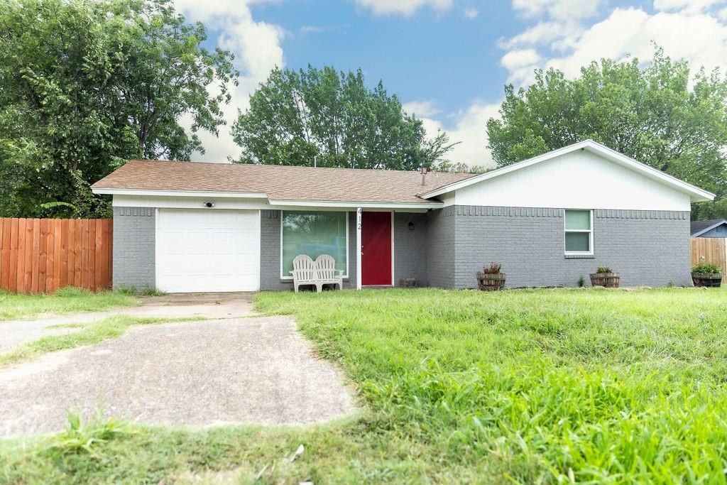 412 N Birch Street Property Photo 1