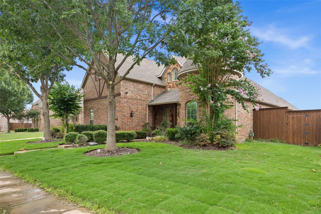 400 Dakota Drive Property Photo 1