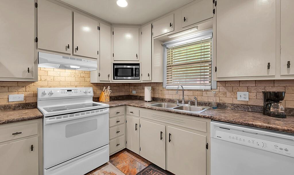 145 Darden Drive Property Photo 8