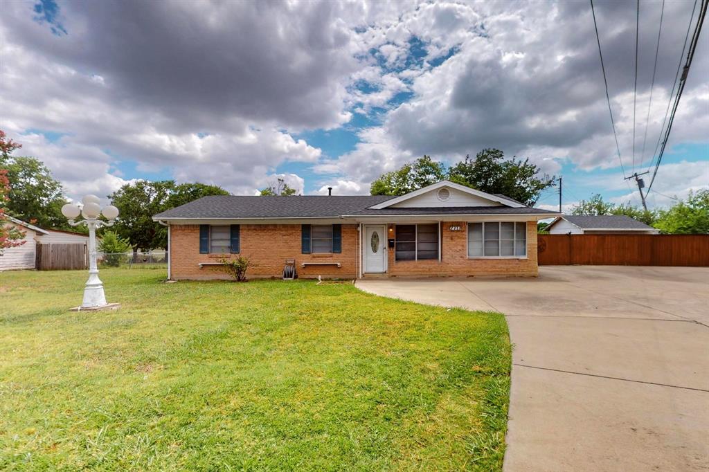 2717 W Rochelle Road