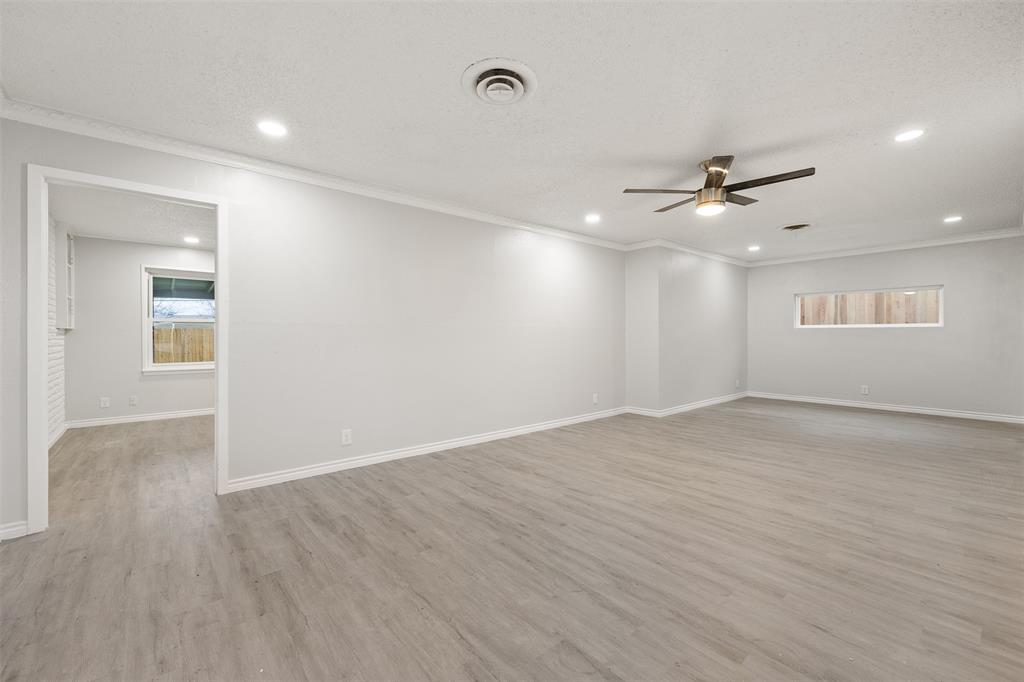 5920 Walraven Circle Property Photo 1