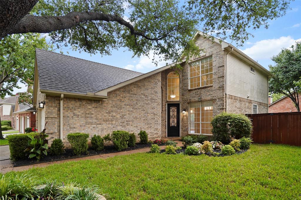 305 Waterside Drive Property Photo 1