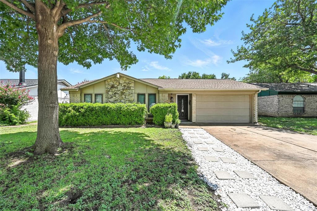 1734 Homestead Place Property Photo 1