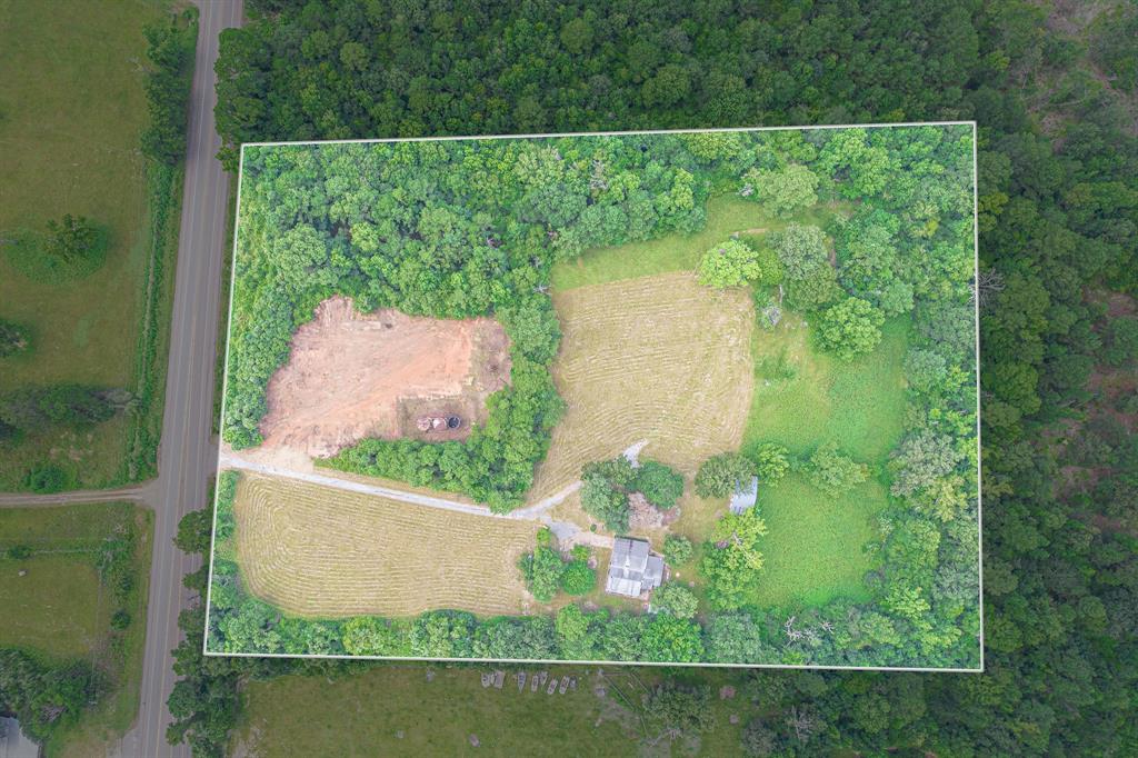 10445 E Highway 7 Property Photo 1