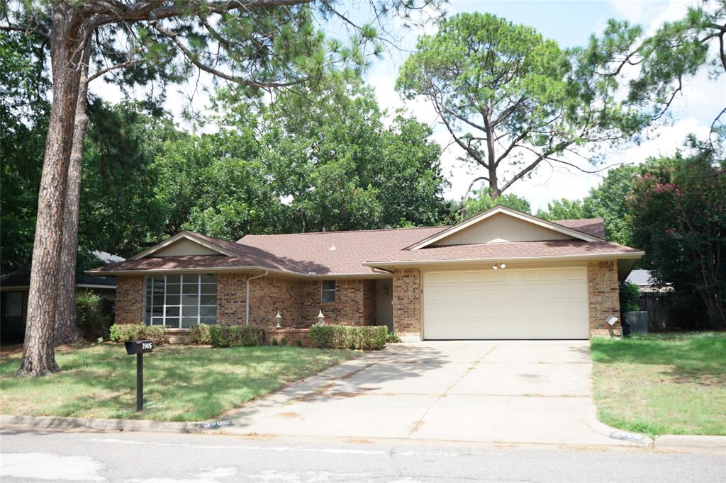 3905 Glenbrook Drive Property Photo 1