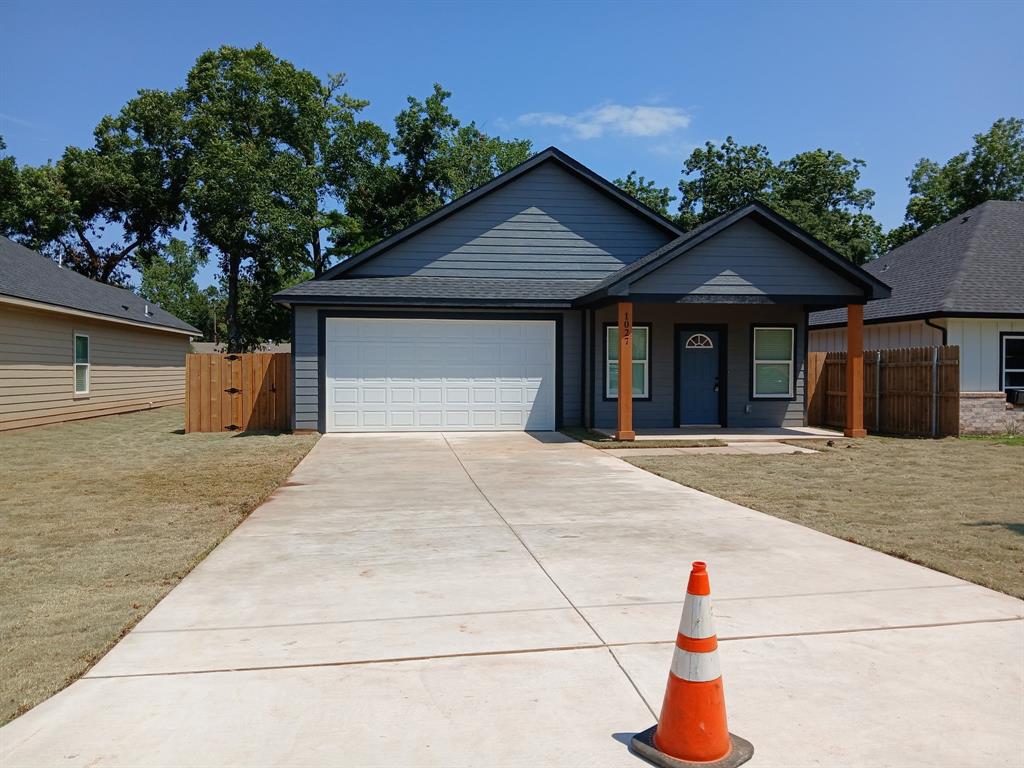 1027 W Coffin Street Property Photo 1