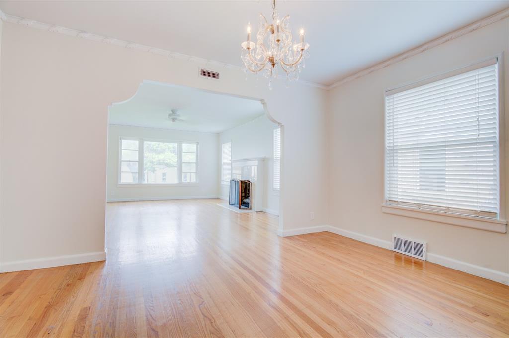 6307 Kenwood Avenue Property Photo 1